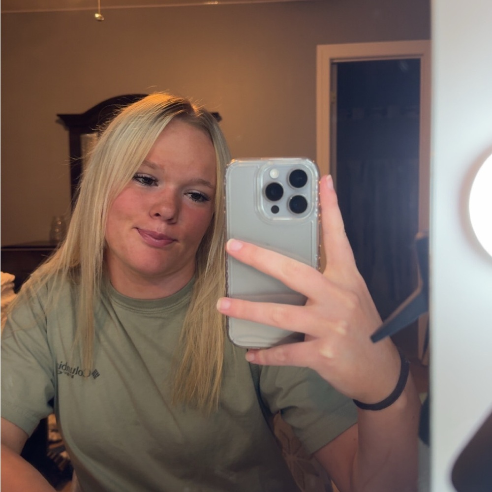 Meet your Posher, Amaya